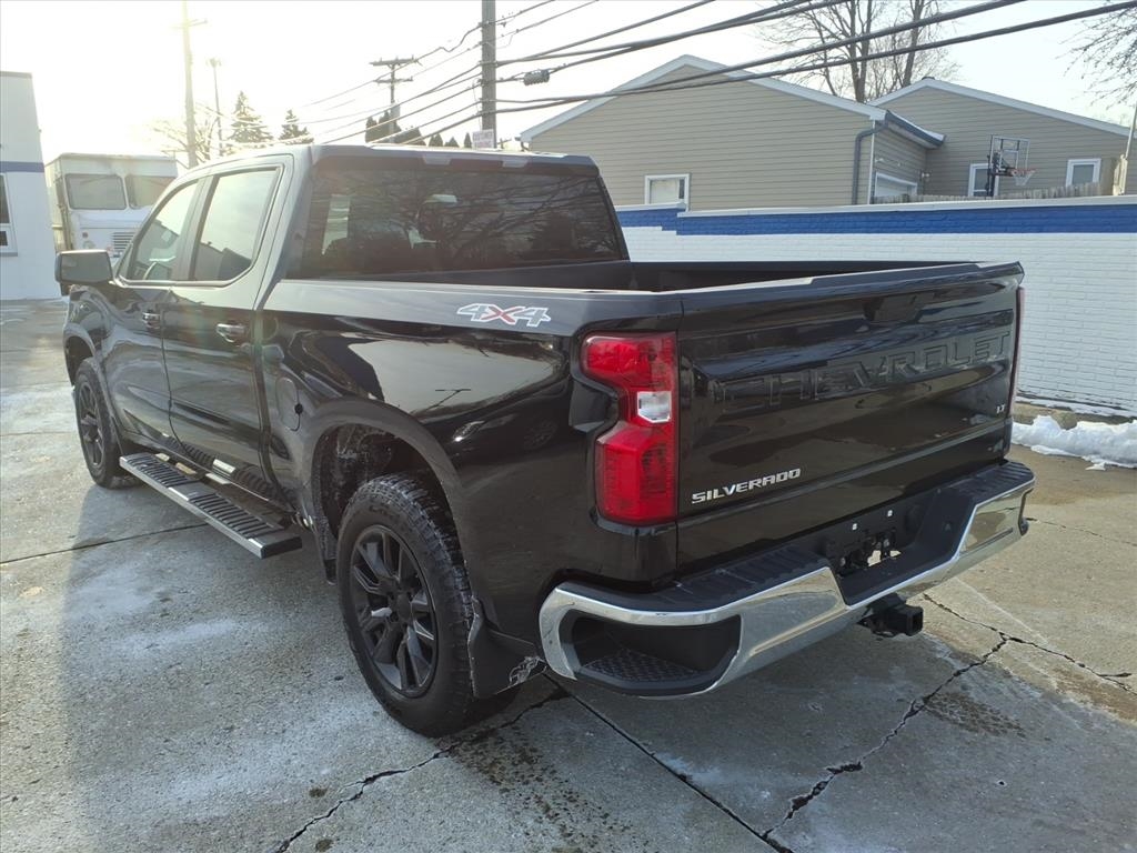 Chevrolet Silverado 1500 4WD Crew Cab 147" LT w/2FL 2021