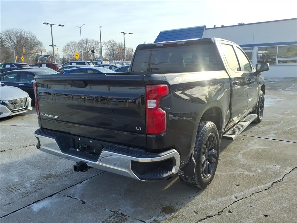 Chevrolet Silverado 1500 4WD Crew Cab 147" LT w/2FL 2021