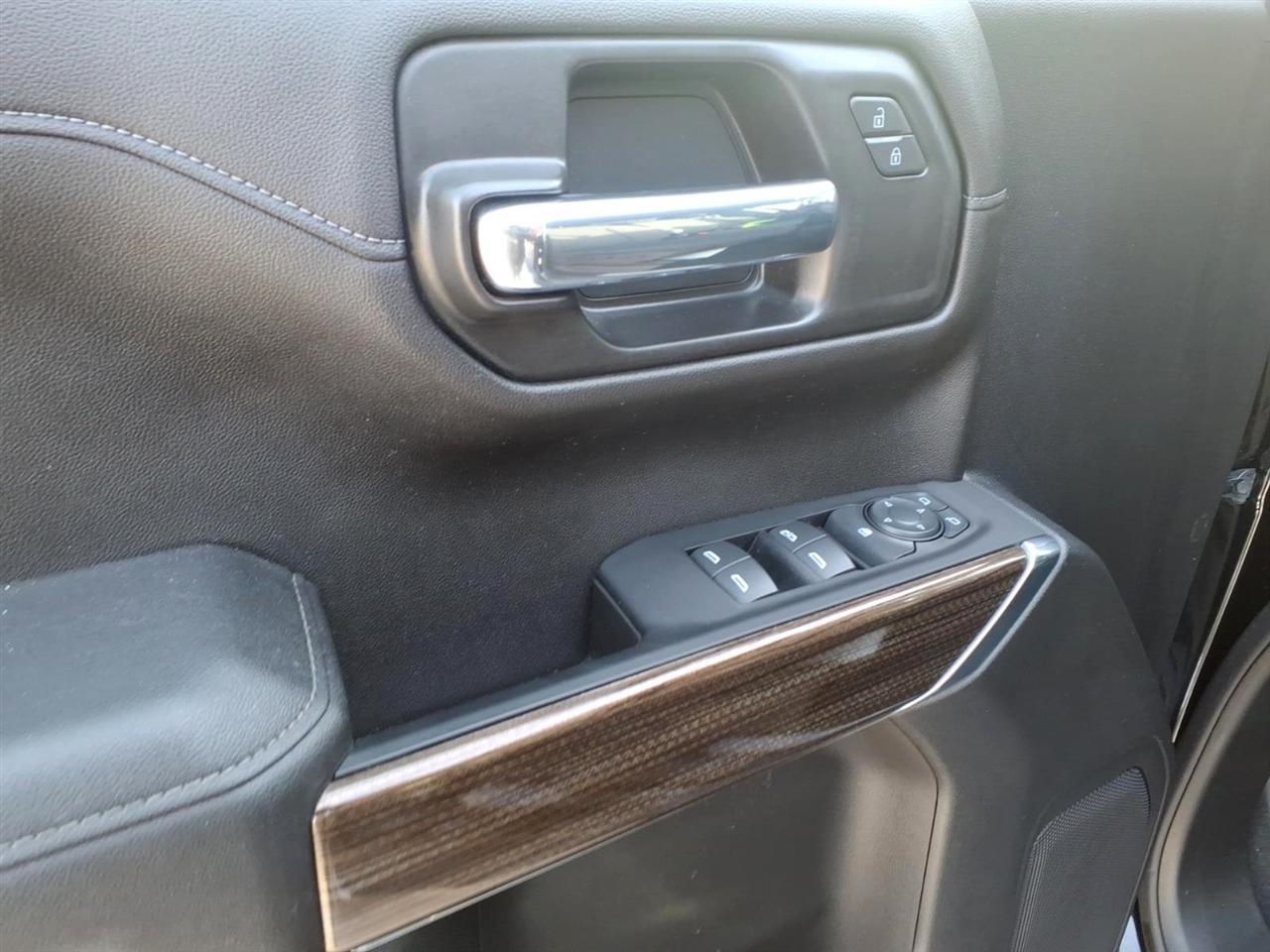 Chevrolet Silverado 1500 4WD Crew Cab 147" LT w/2FL 2021