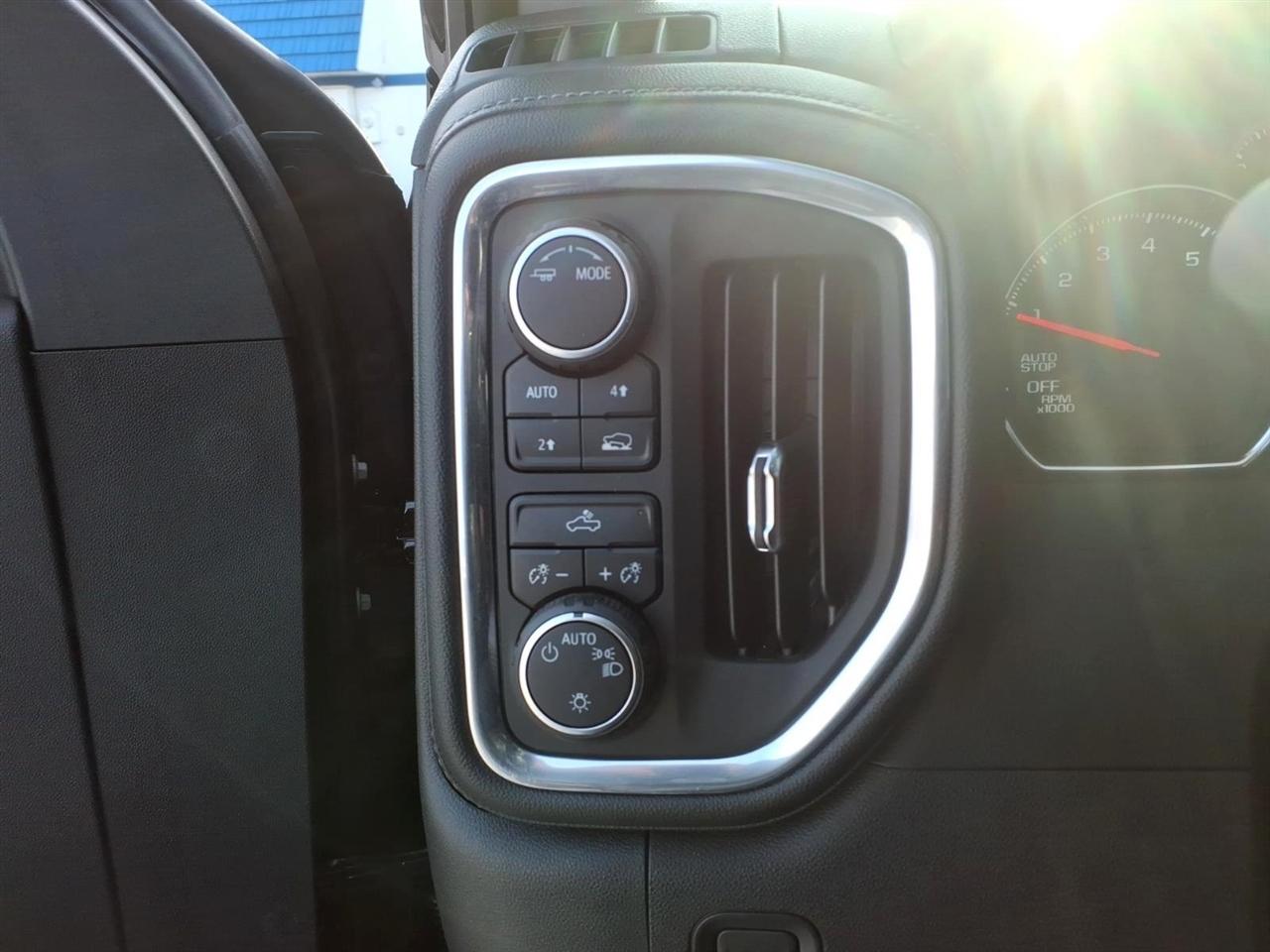 Chevrolet Silverado 1500 4WD Crew Cab 147" LT w/2FL 2021