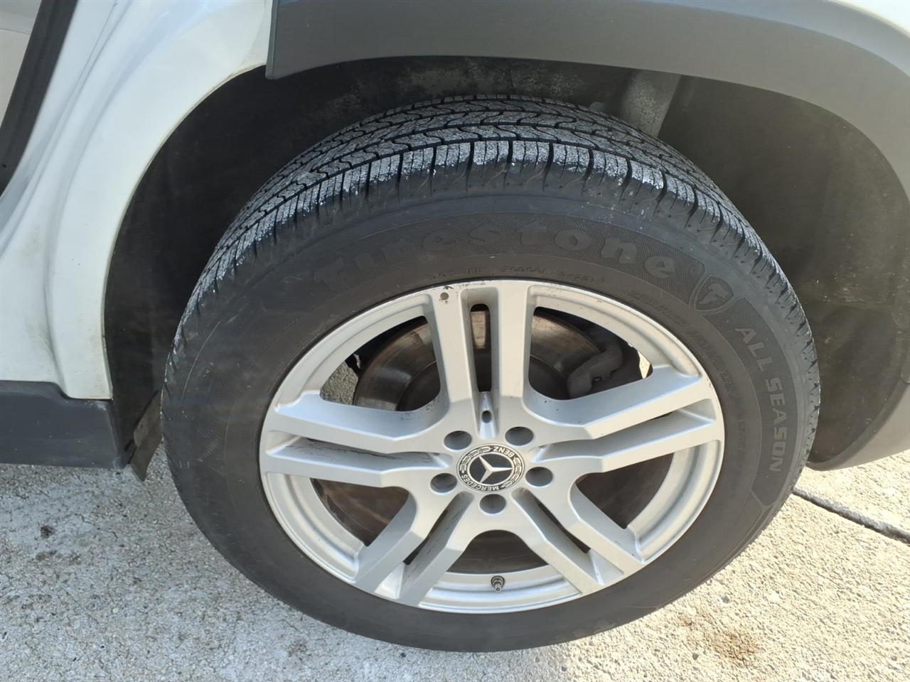 Mercedes-Benz GLB GLB 250 4MATIC SUV 2023