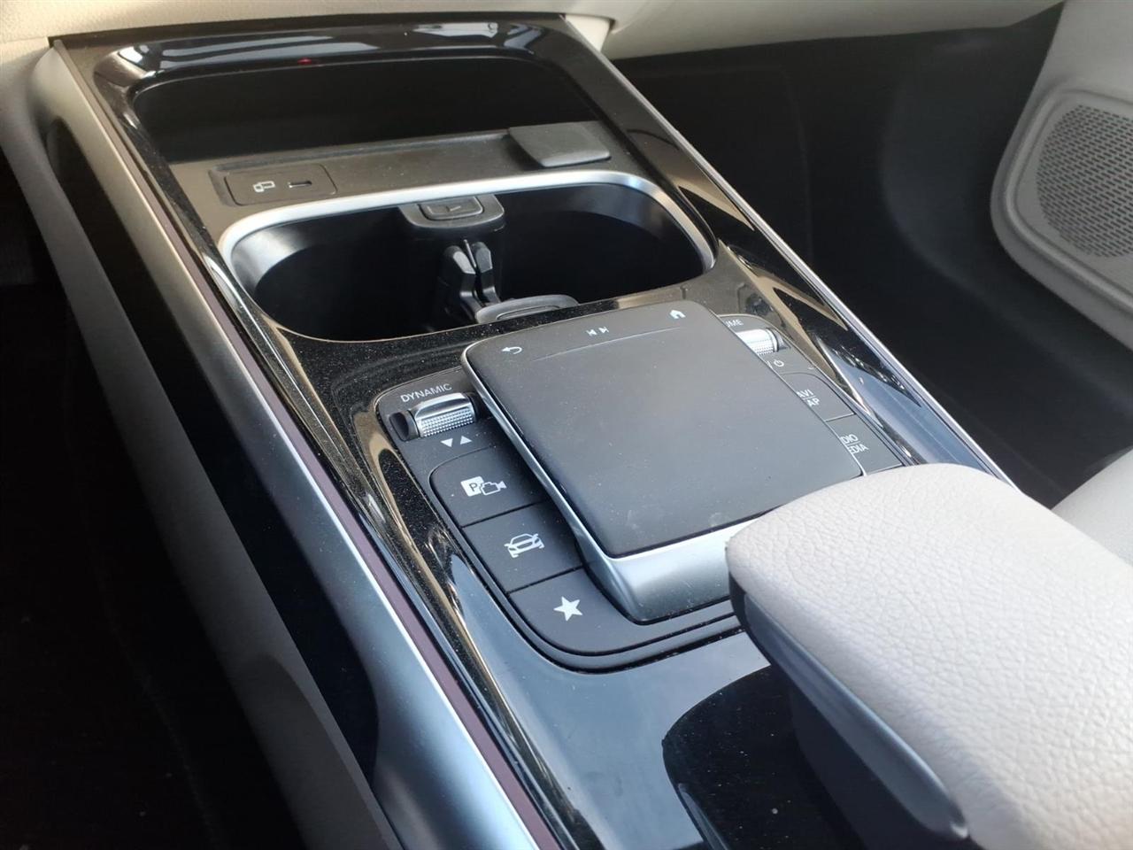 Mercedes-Benz GLB GLB 250 4MATIC SUV 2023