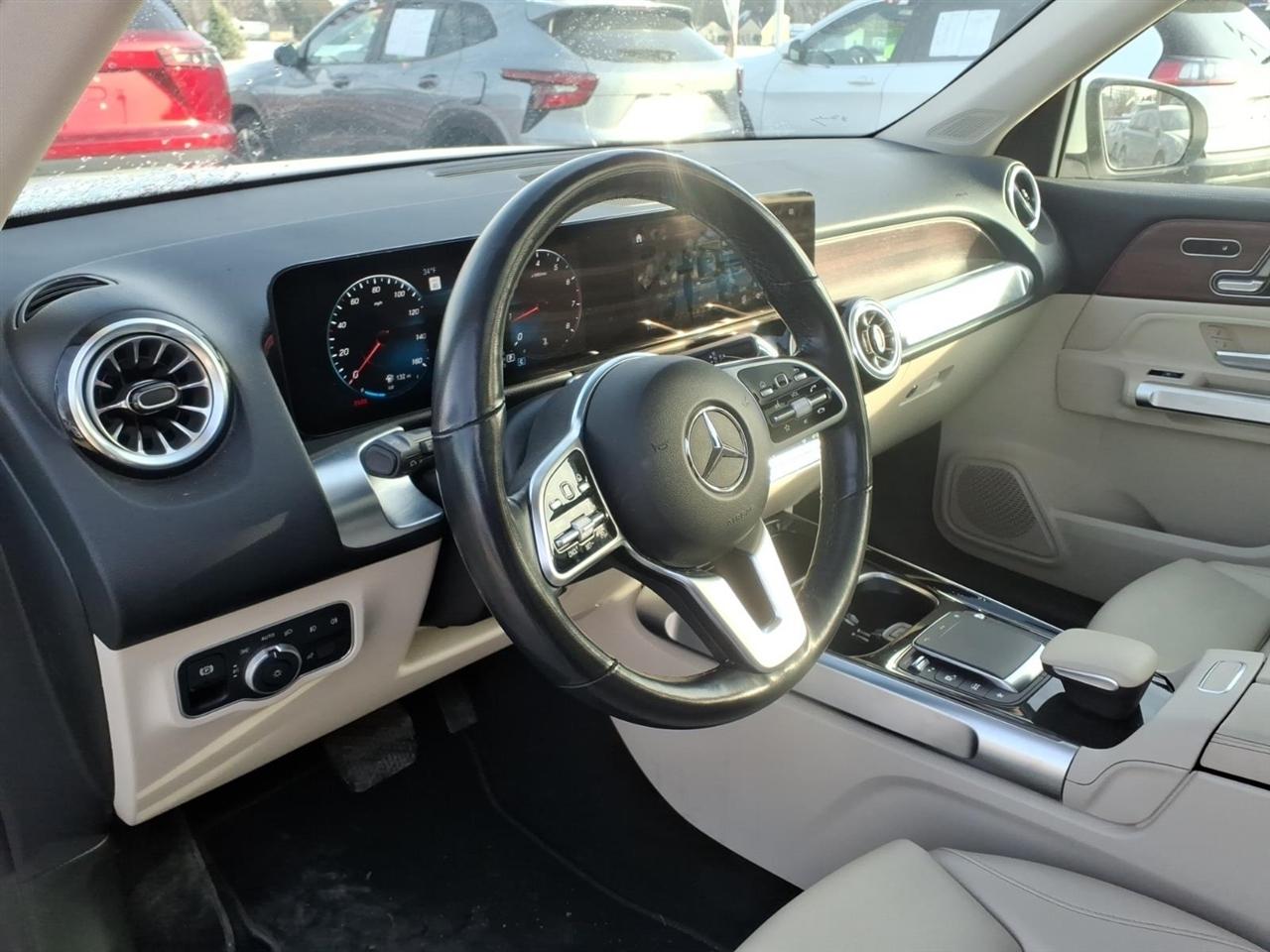 Mercedes-Benz GLB GLB 250 4MATIC SUV 2023