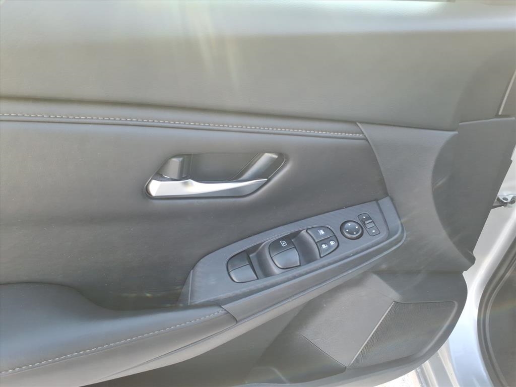 Nissan Sentra SV CVT 2023