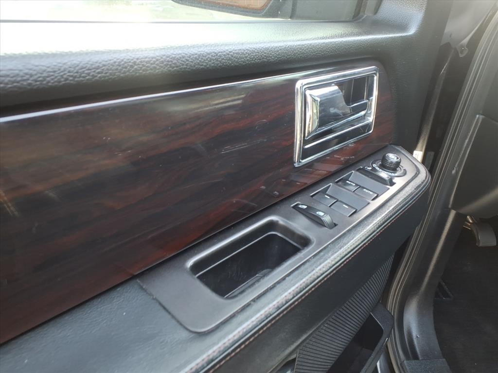 Lincoln Navigator 4WD 4dr Reserve 2016