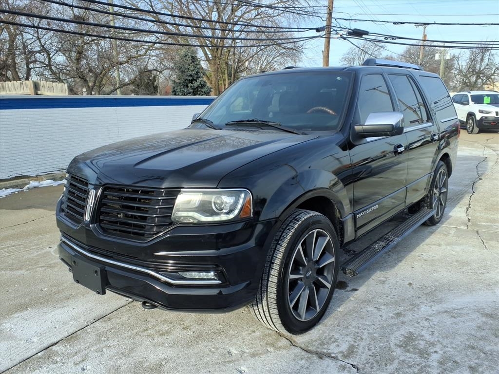 Lincoln Navigator 4WD 4dr Reserve 2016