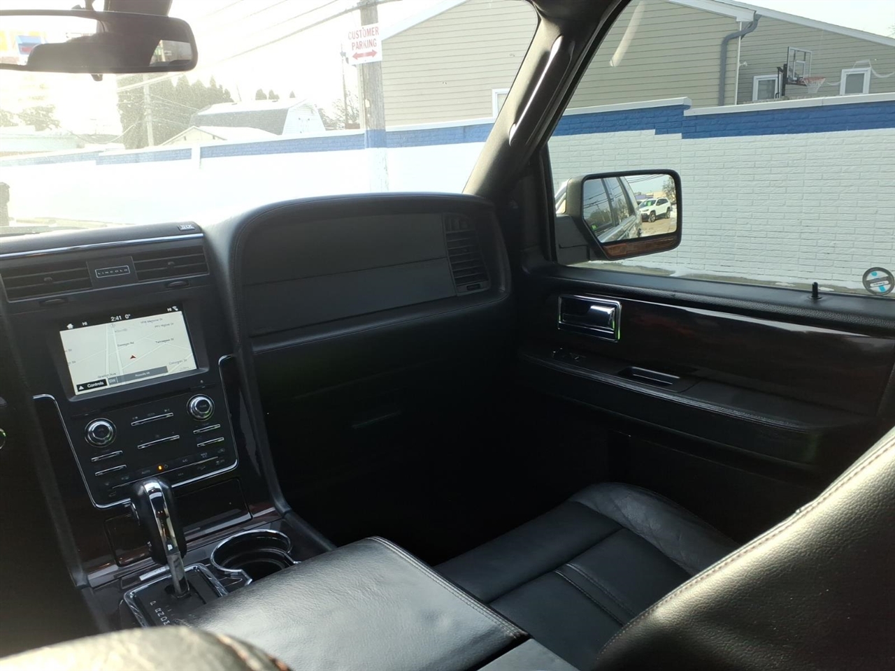 Lincoln Navigator 4WD 4dr Reserve 2016