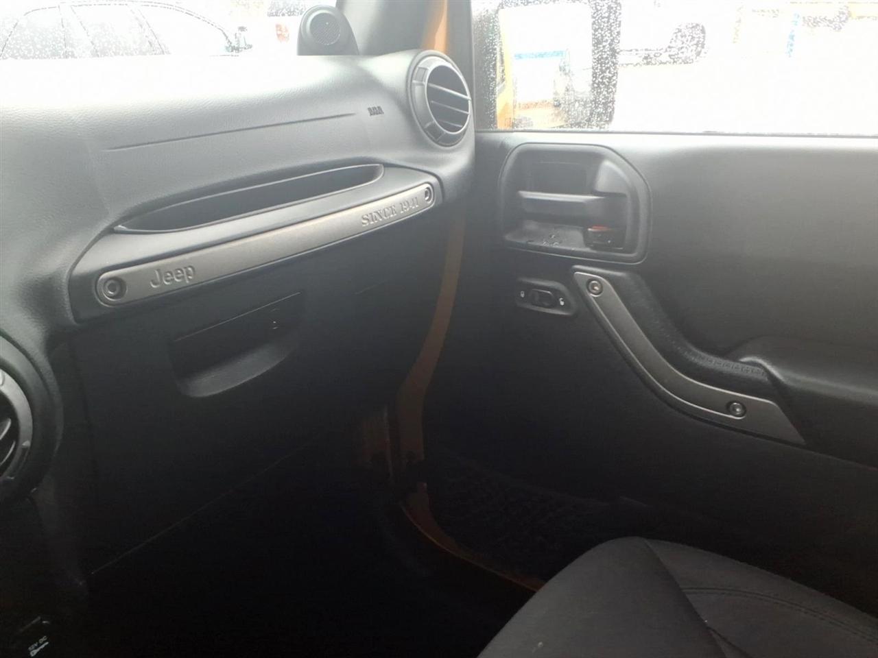 Jeep Wrangler 4WD 2dr Sport 2014