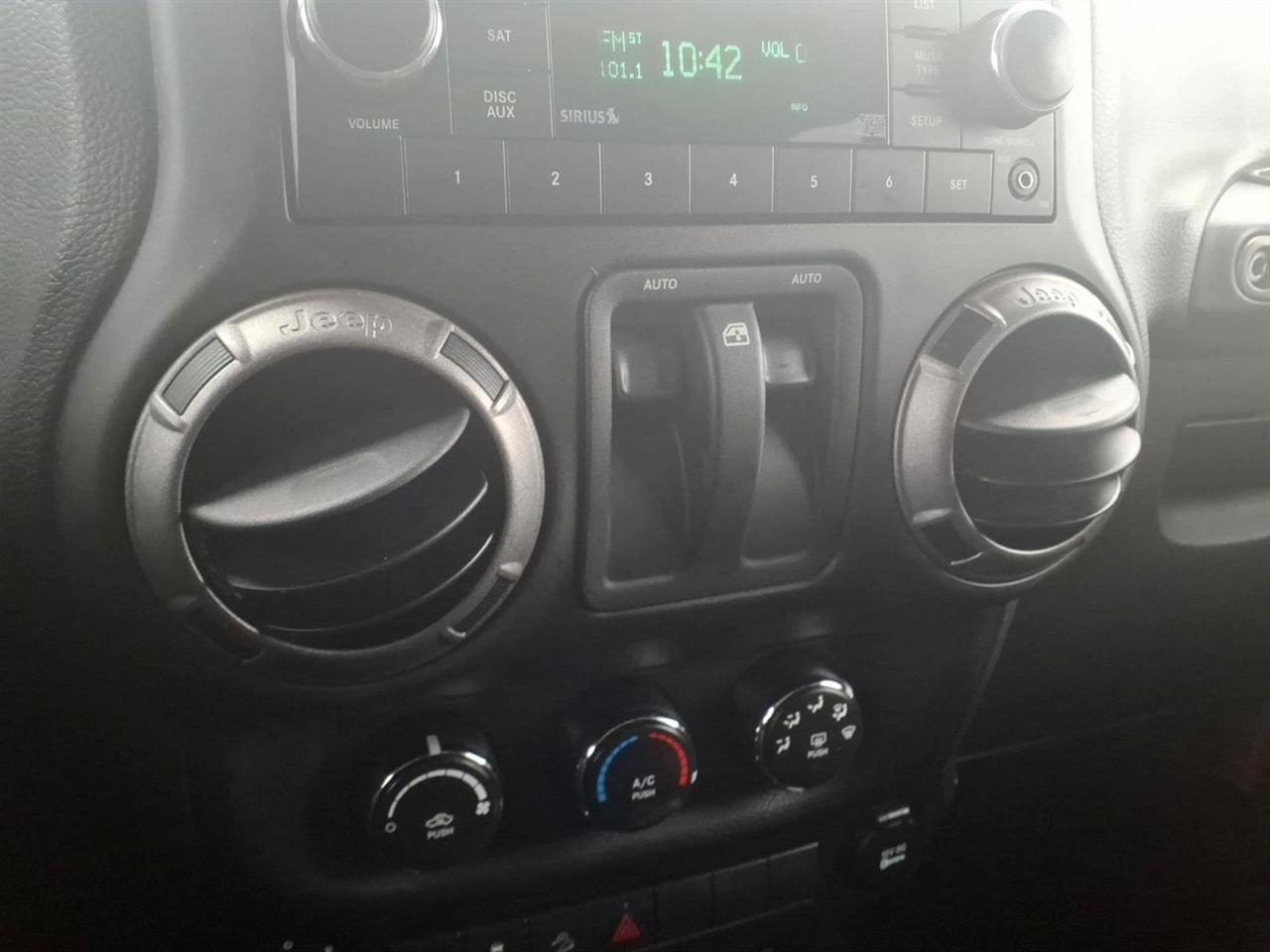 Jeep Wrangler 4WD 2dr Sport 2014