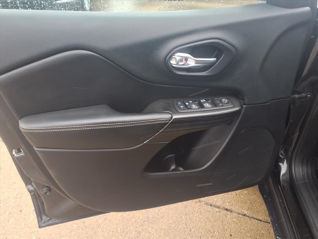 Jeep Cherokee 4WD 4dr Limited 2014