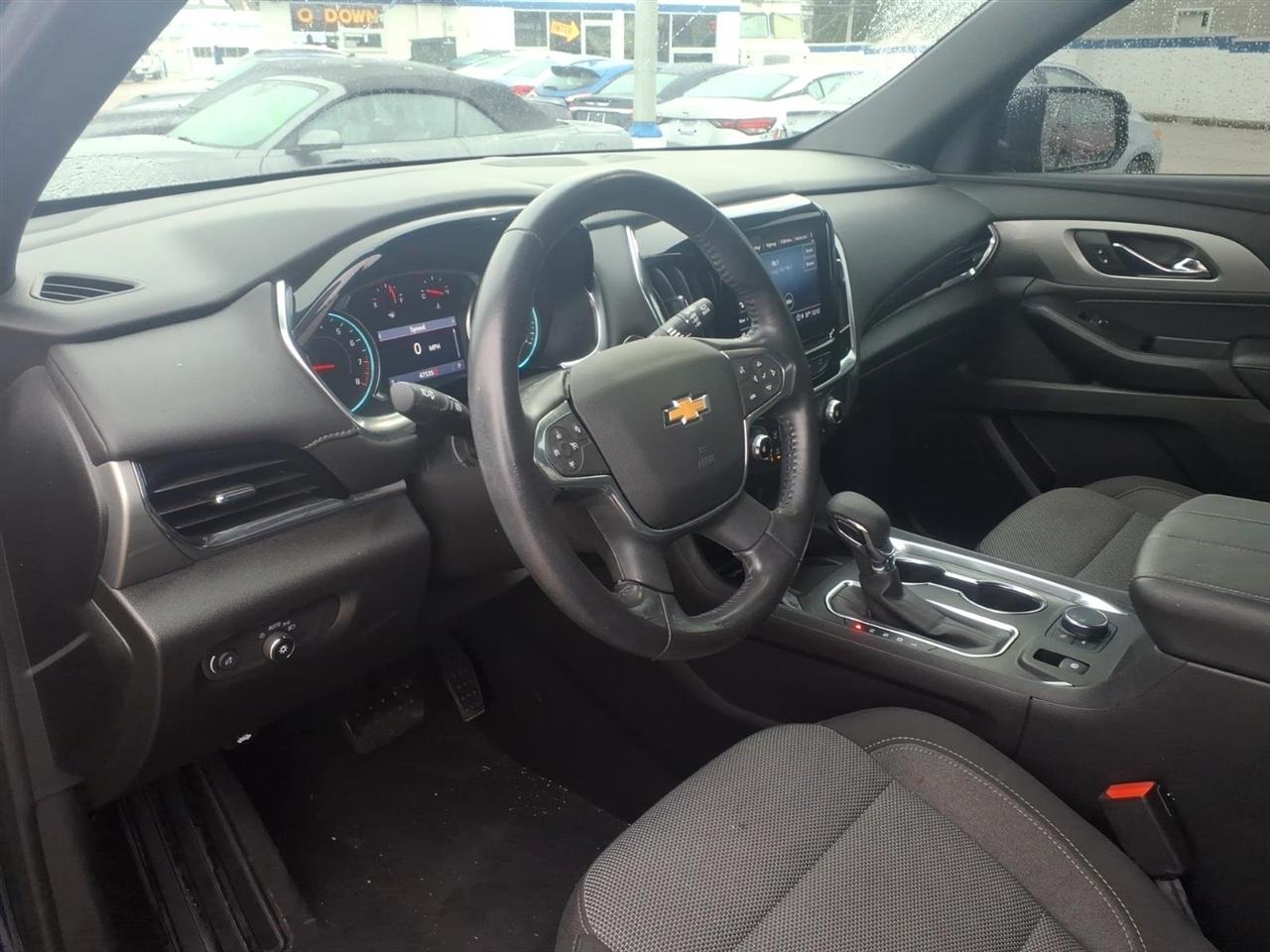 Chevrolet Traverse FWD 4dr LT Cloth w/1LT 2022