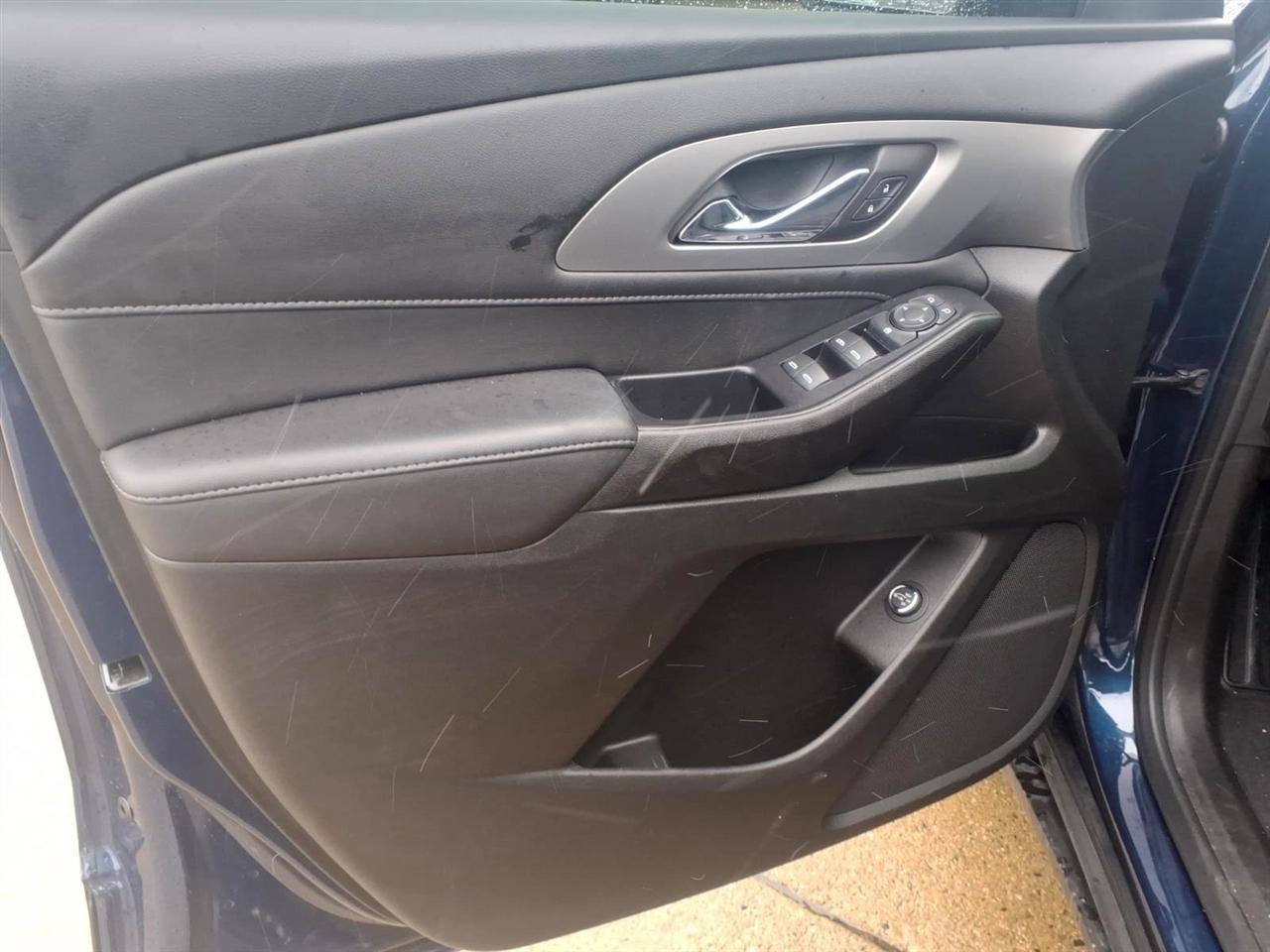 Chevrolet Traverse FWD 4dr LT Cloth w/1LT 2022