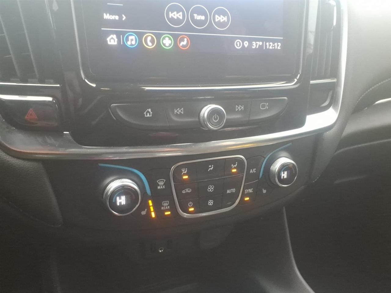 Chevrolet Traverse FWD 4dr LT Cloth w/1LT 2022