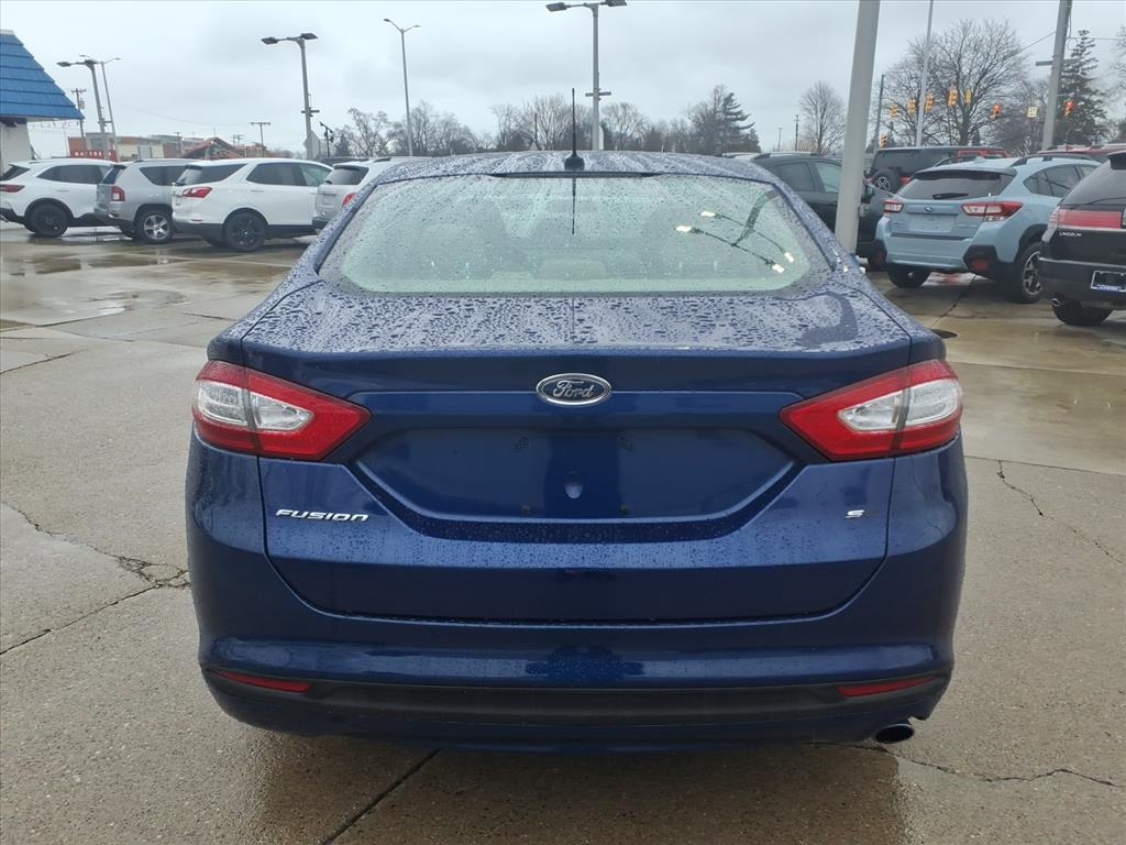 Ford Fusion 4dr Sdn SE FWD 2013