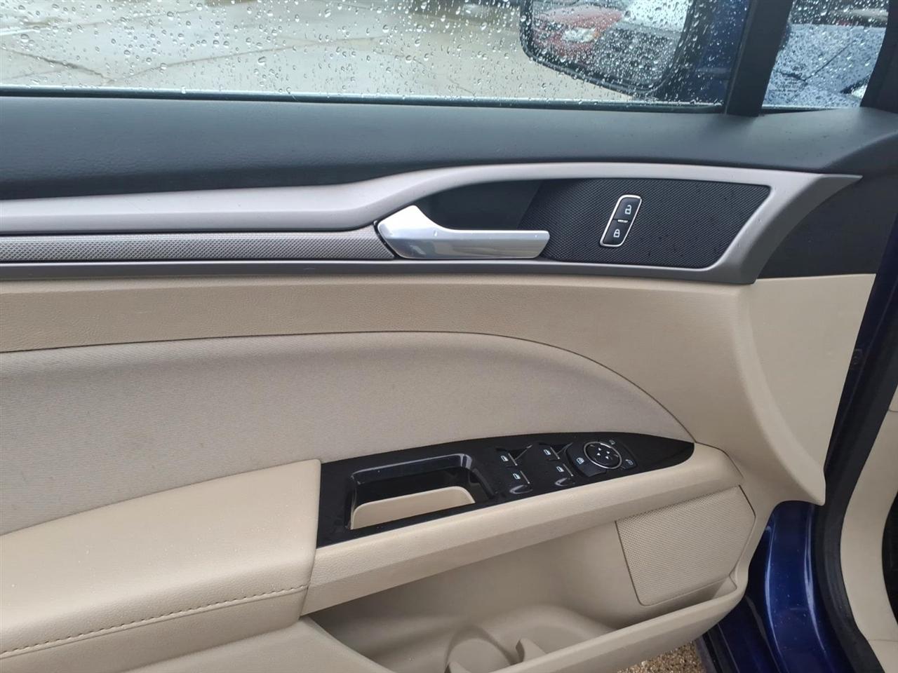 Ford Fusion 4dr Sdn SE FWD 2013
