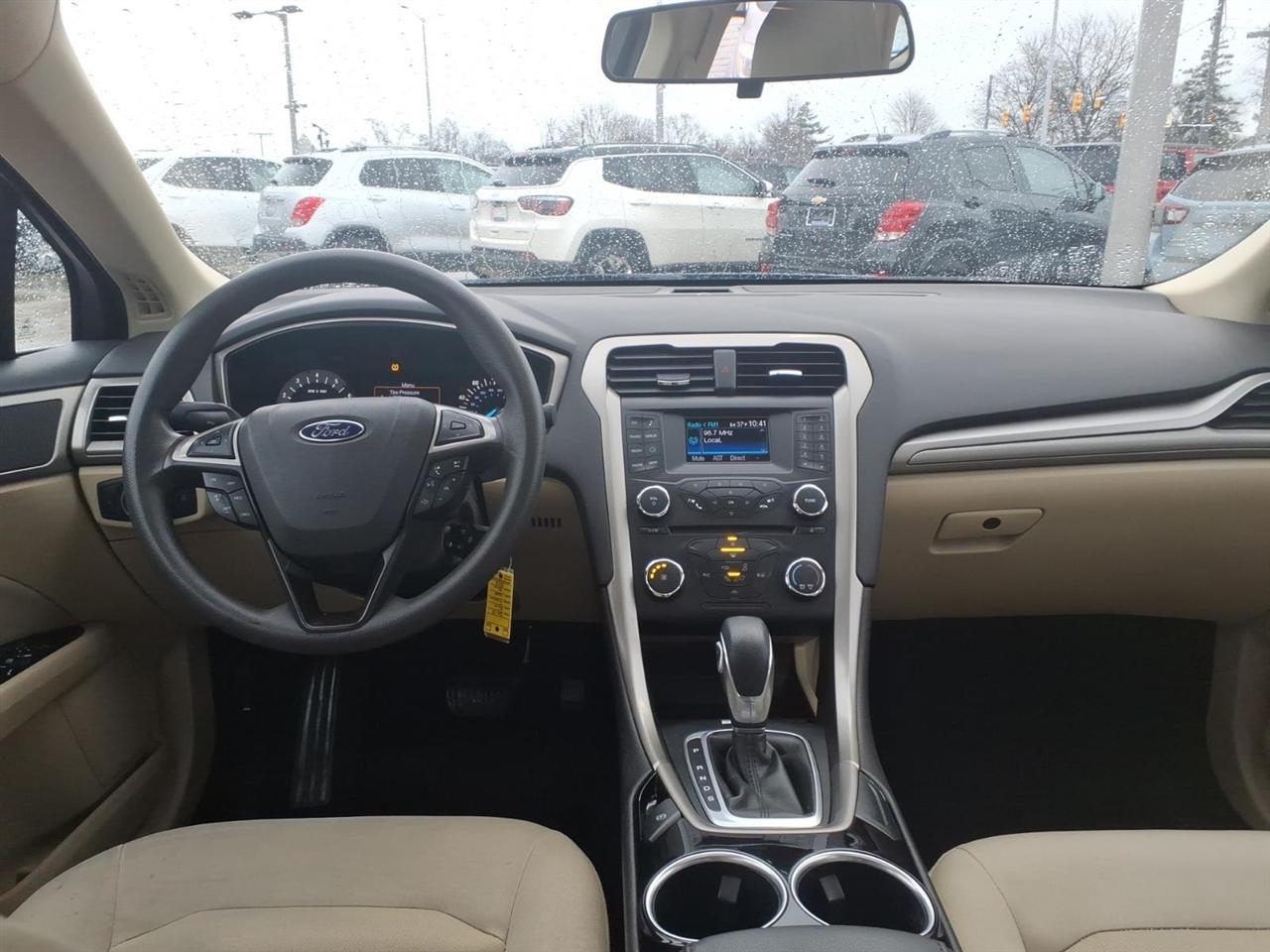 Ford Fusion 4dr Sdn SE FWD 2013
