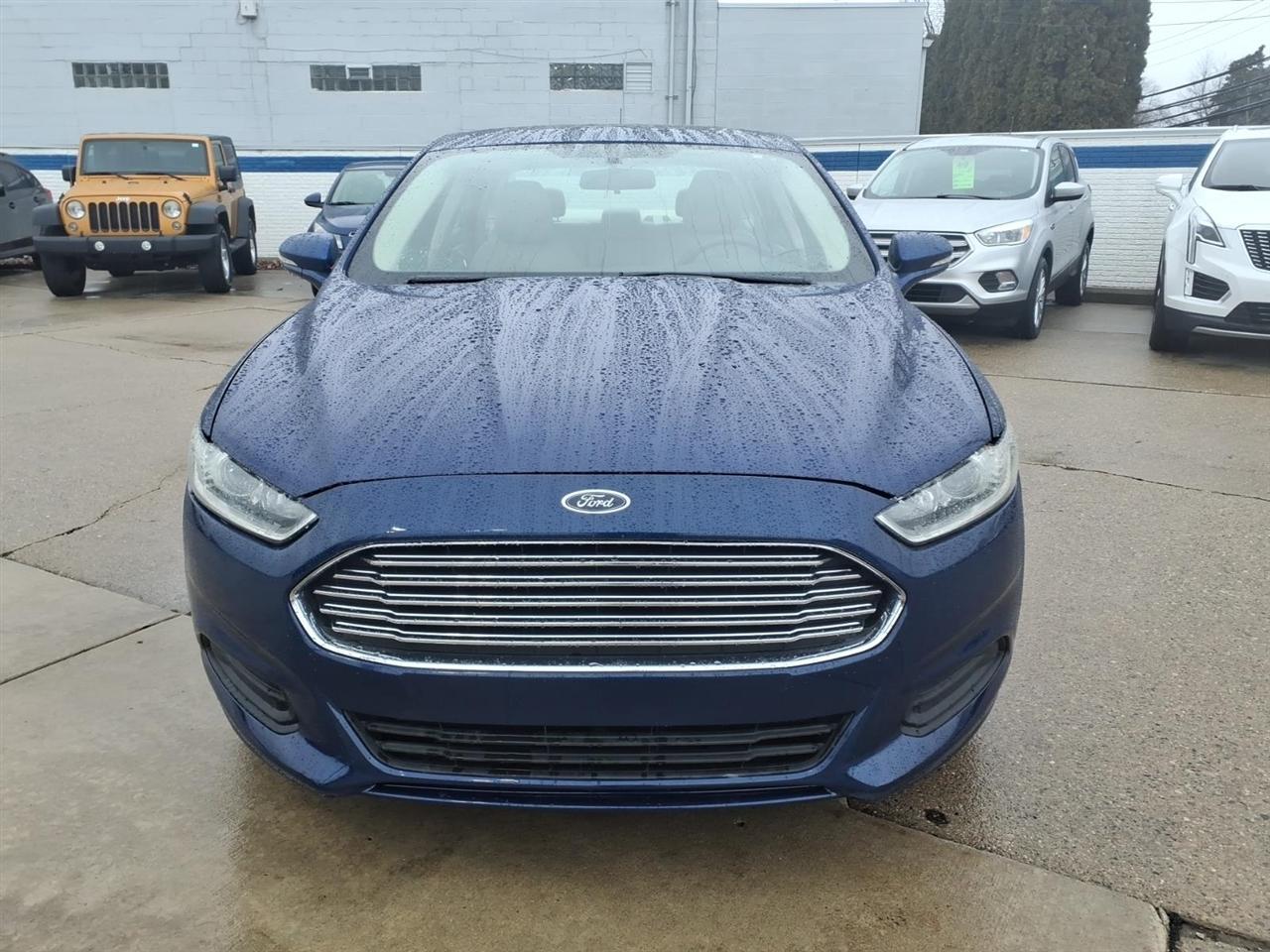Ford Fusion 4dr Sdn SE FWD 2013