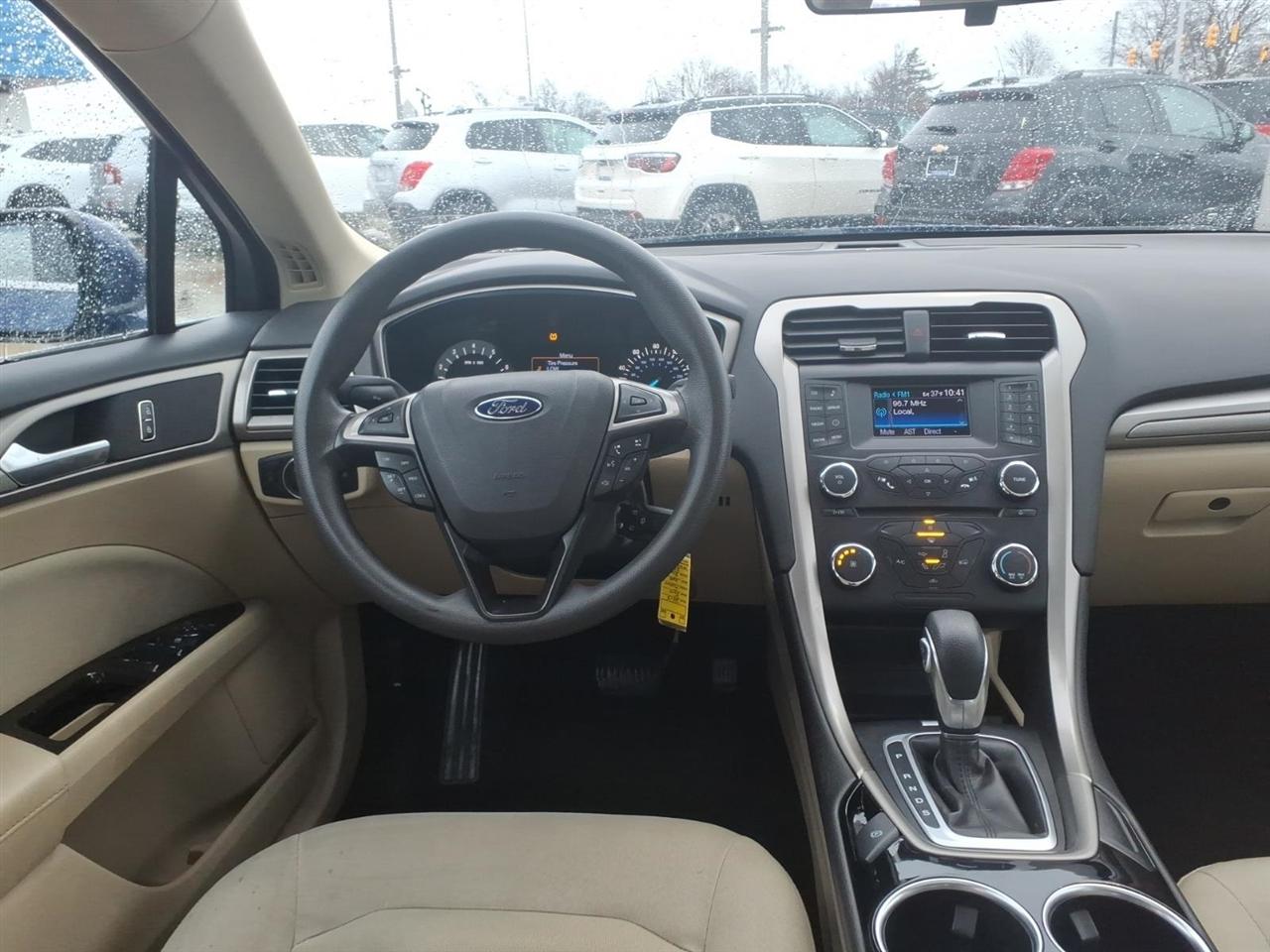 Ford Fusion 4dr Sdn SE FWD 2013