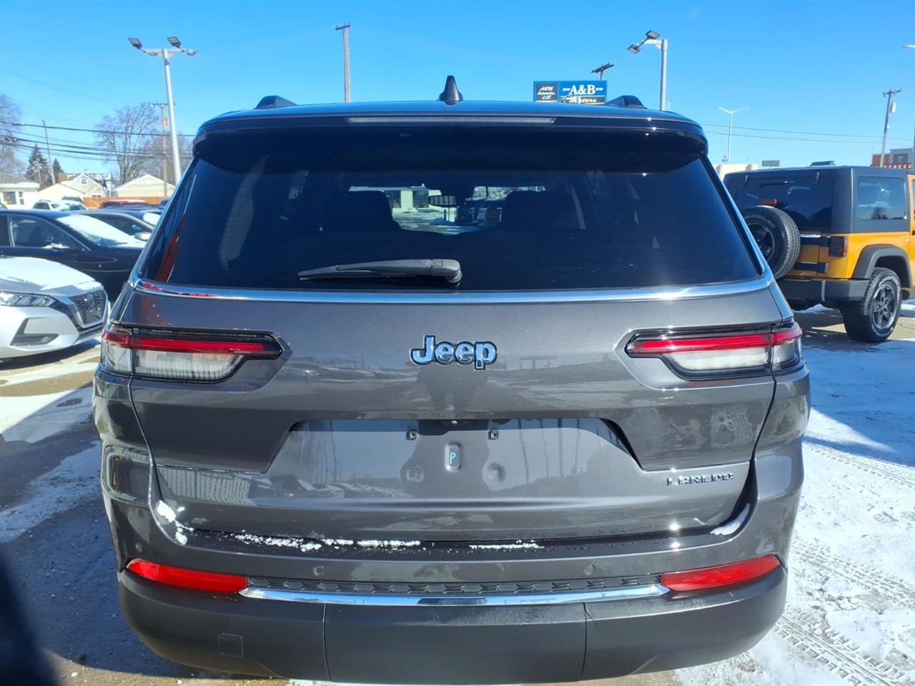 Jeep Grand Cherokee L Laredo 4x2 2023