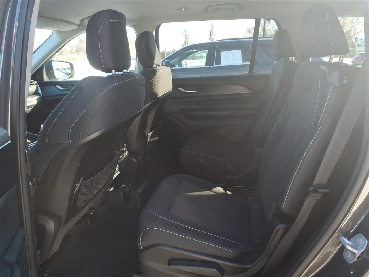 Jeep Grand Cherokee L Laredo 4x2 2023