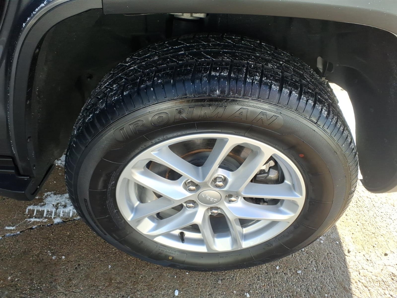 Jeep Grand Cherokee L Laredo 4x2 2023