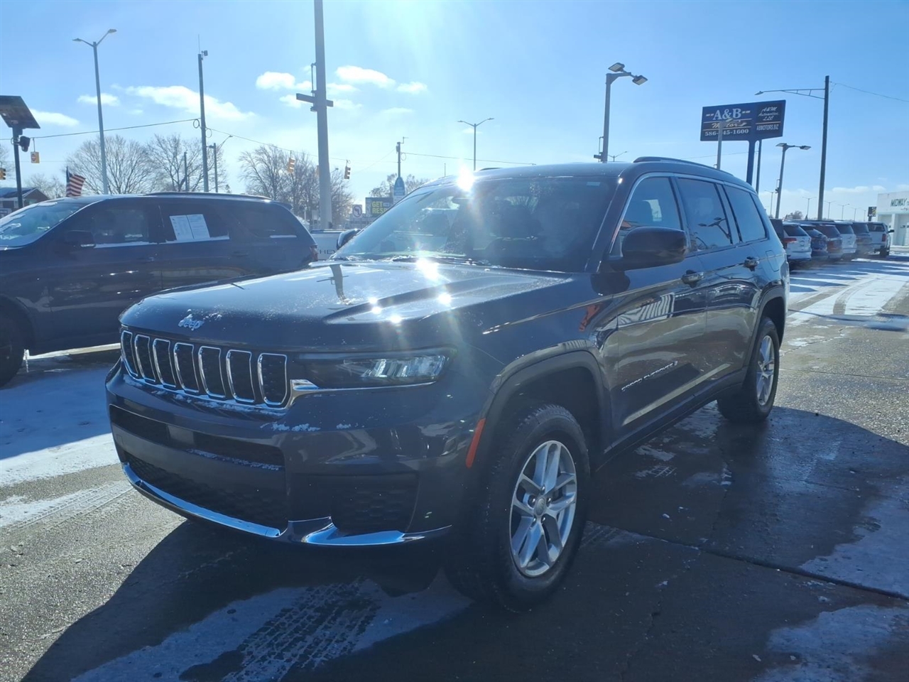 Jeep Grand Cherokee L Laredo 4x2 2023