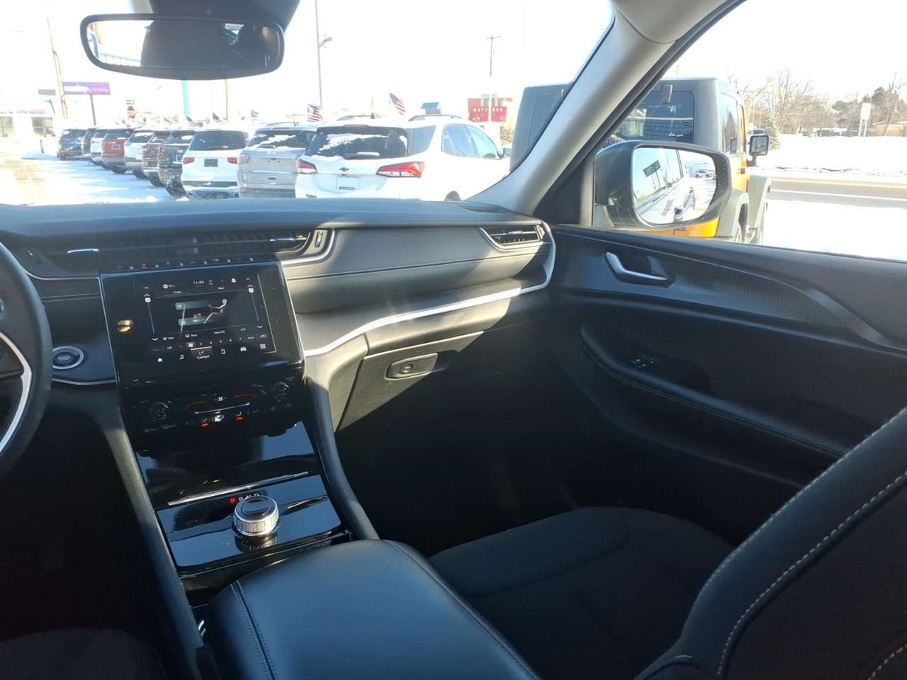 Jeep Grand Cherokee L Laredo 4x2 2023