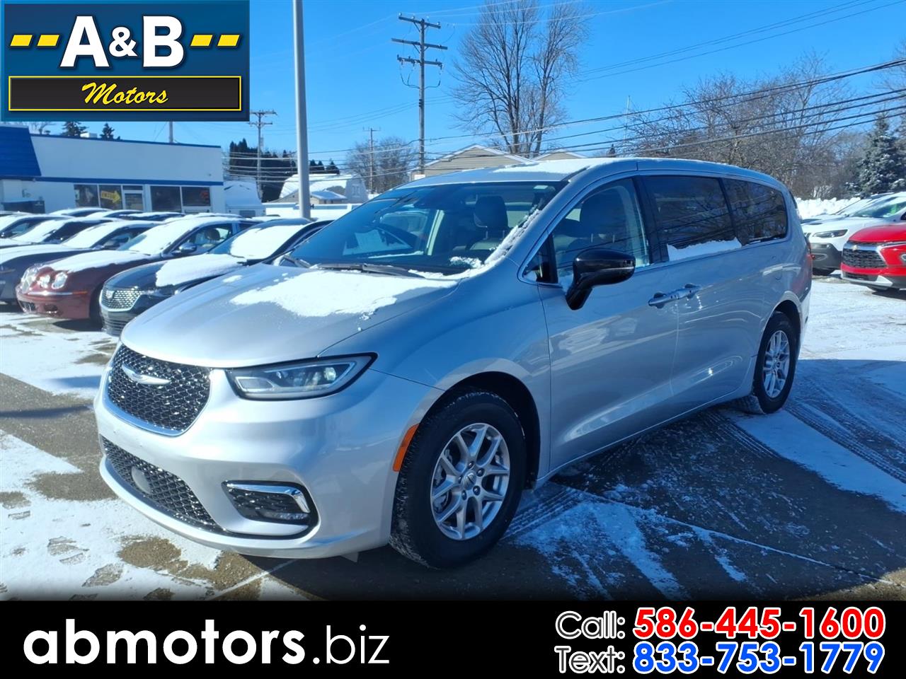 Chrysler Pacifica Touring L FWD 2024
