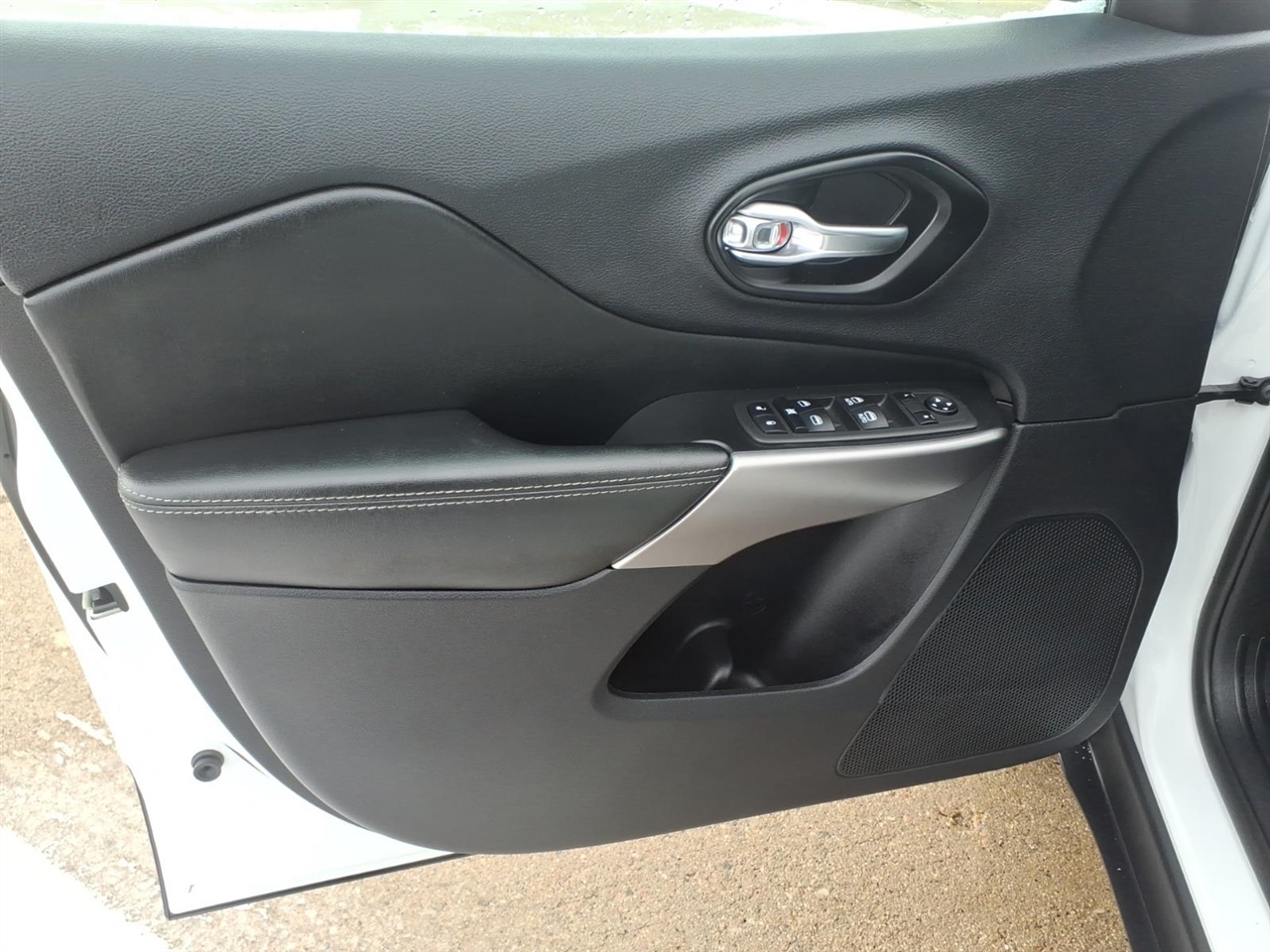 Jeep Cherokee Latitude Lux 4x4 2022