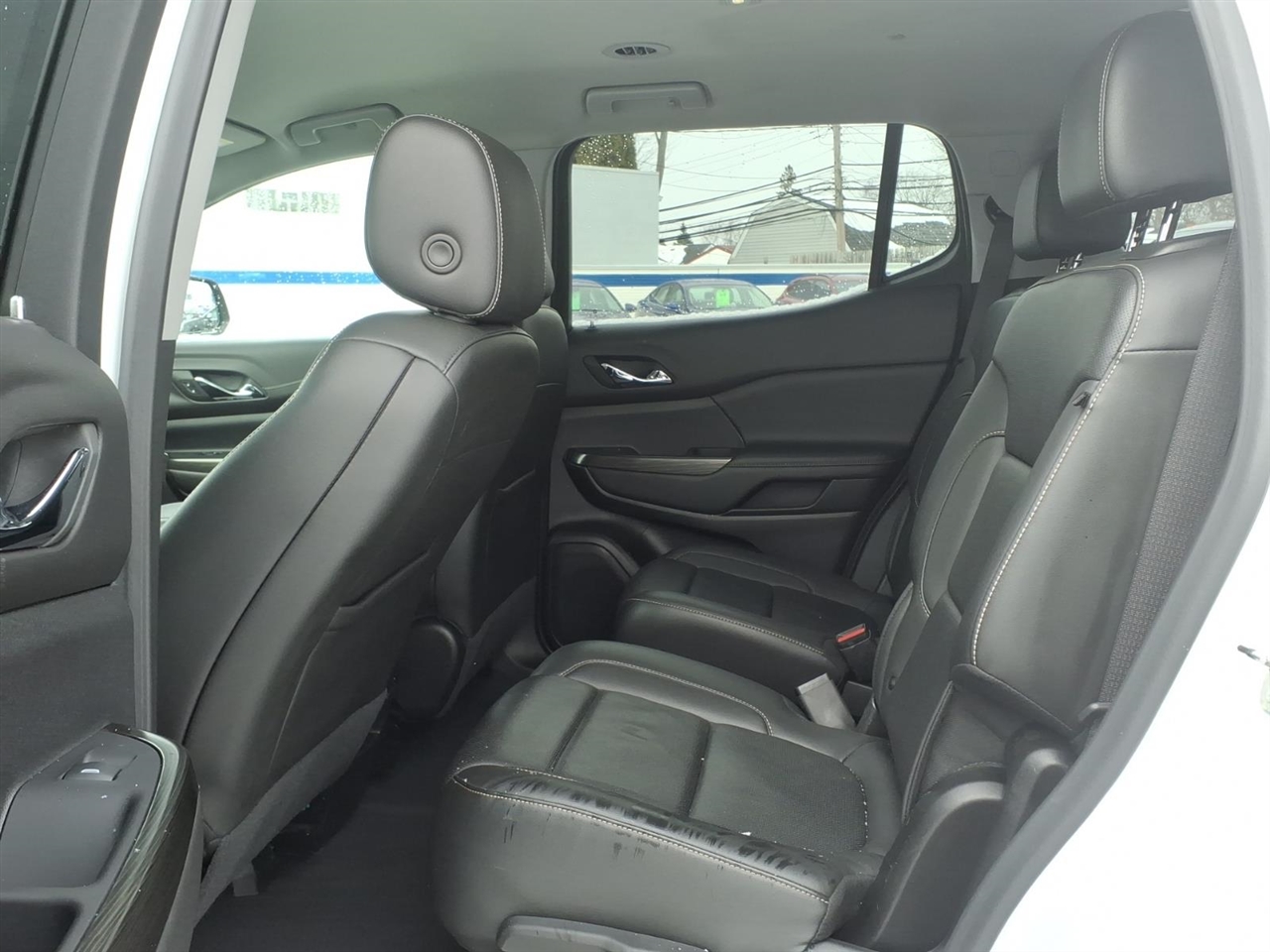 GMC Acadia FWD 4dr SLT 2023