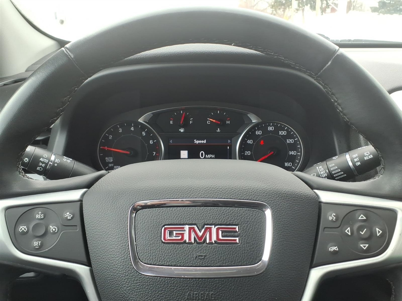 GMC Acadia FWD 4dr SLT 2023