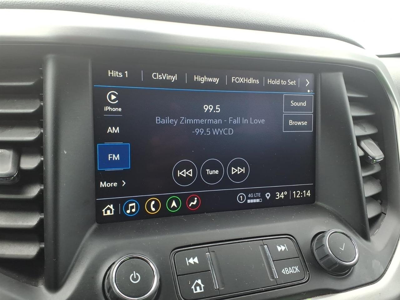 GMC Acadia FWD 4dr SLT 2023