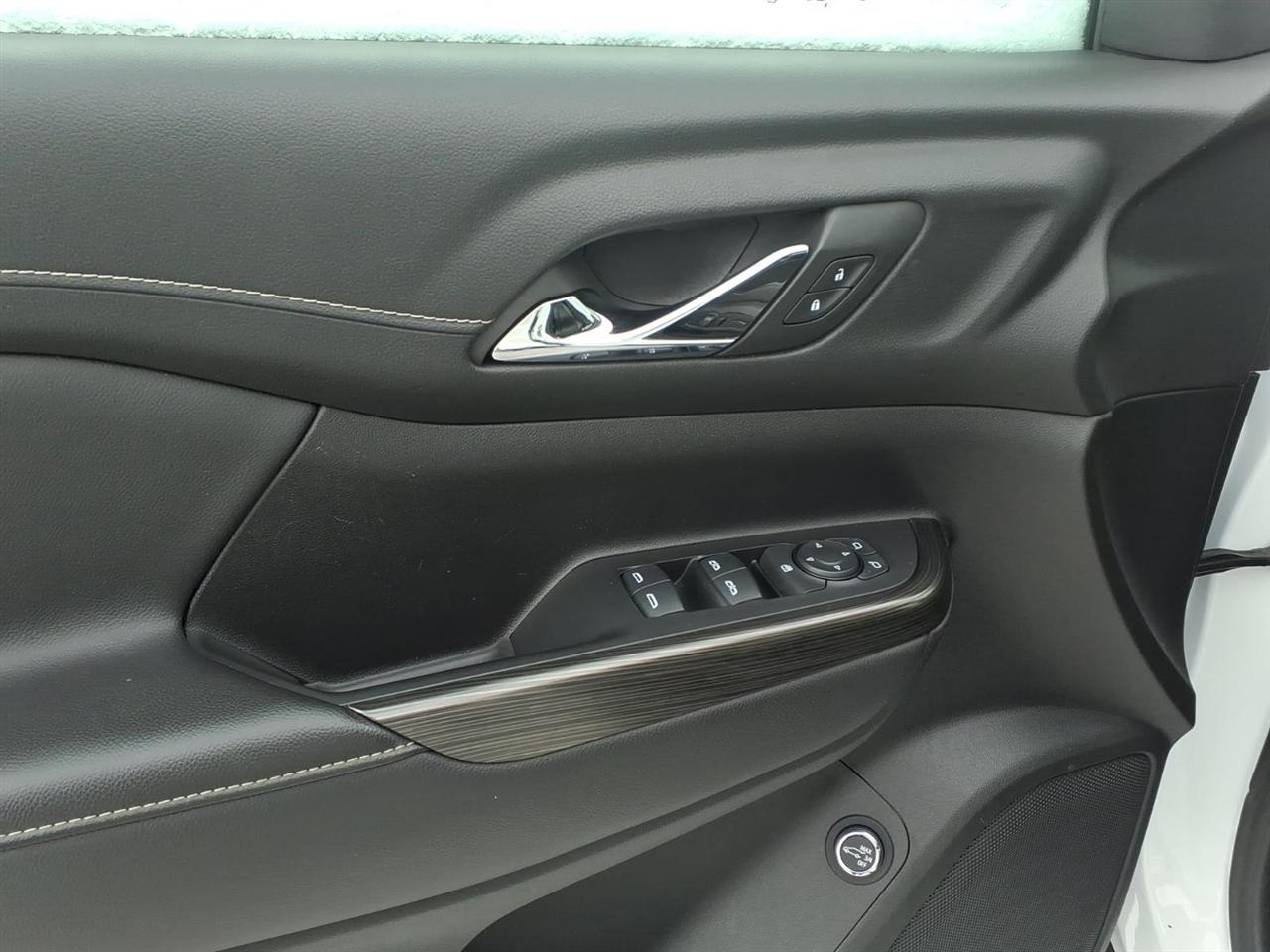 GMC Acadia FWD 4dr SLT 2023