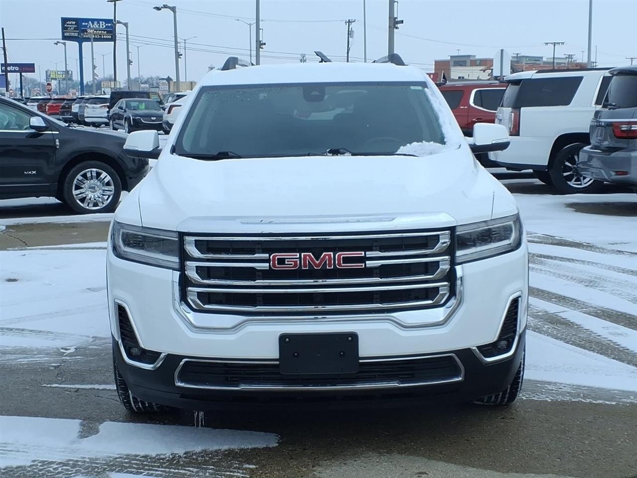 GMC Acadia FWD 4dr SLT 2023