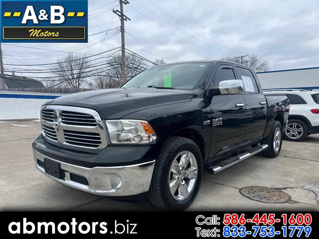 RAM 1500 4WD Crew Cab 140.5" SLT 2016