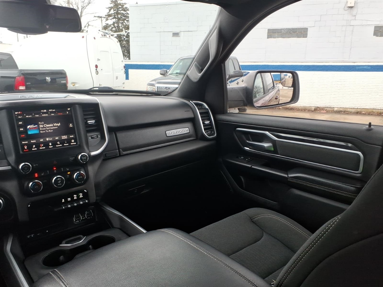 RAM 1500 Big Horn/Lone Star 4x2 Crew Cab 5'7" Box 2019