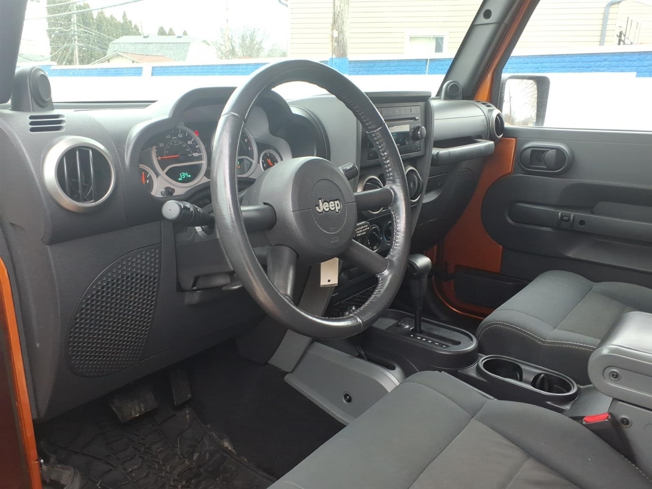 Jeep Wrangler Unlimited 4WD 4dr Mountain 2010