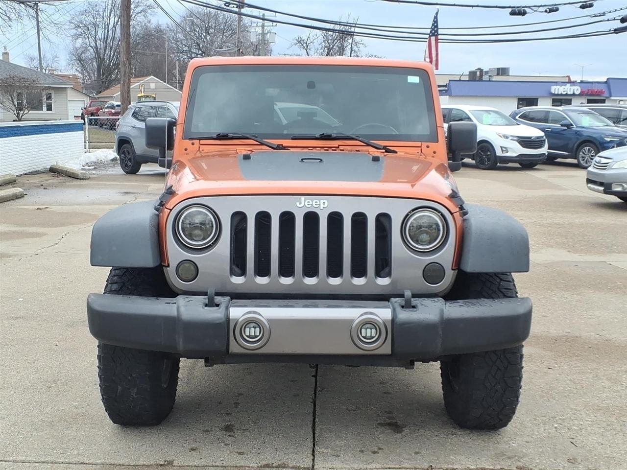 Jeep Wrangler Unlimited 4WD 4dr Mountain 2010