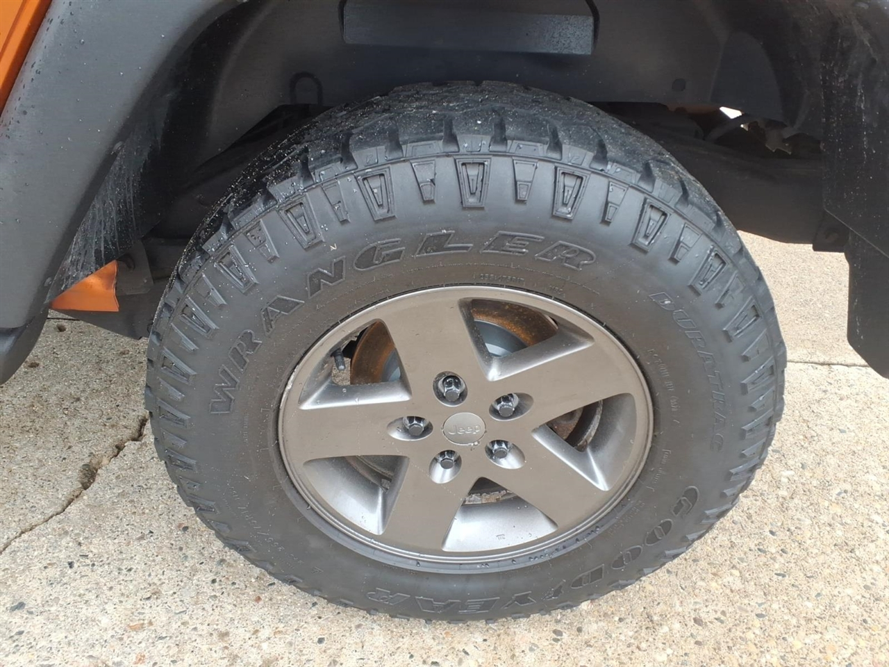 Jeep Wrangler Unlimited 4WD 4dr Mountain 2010