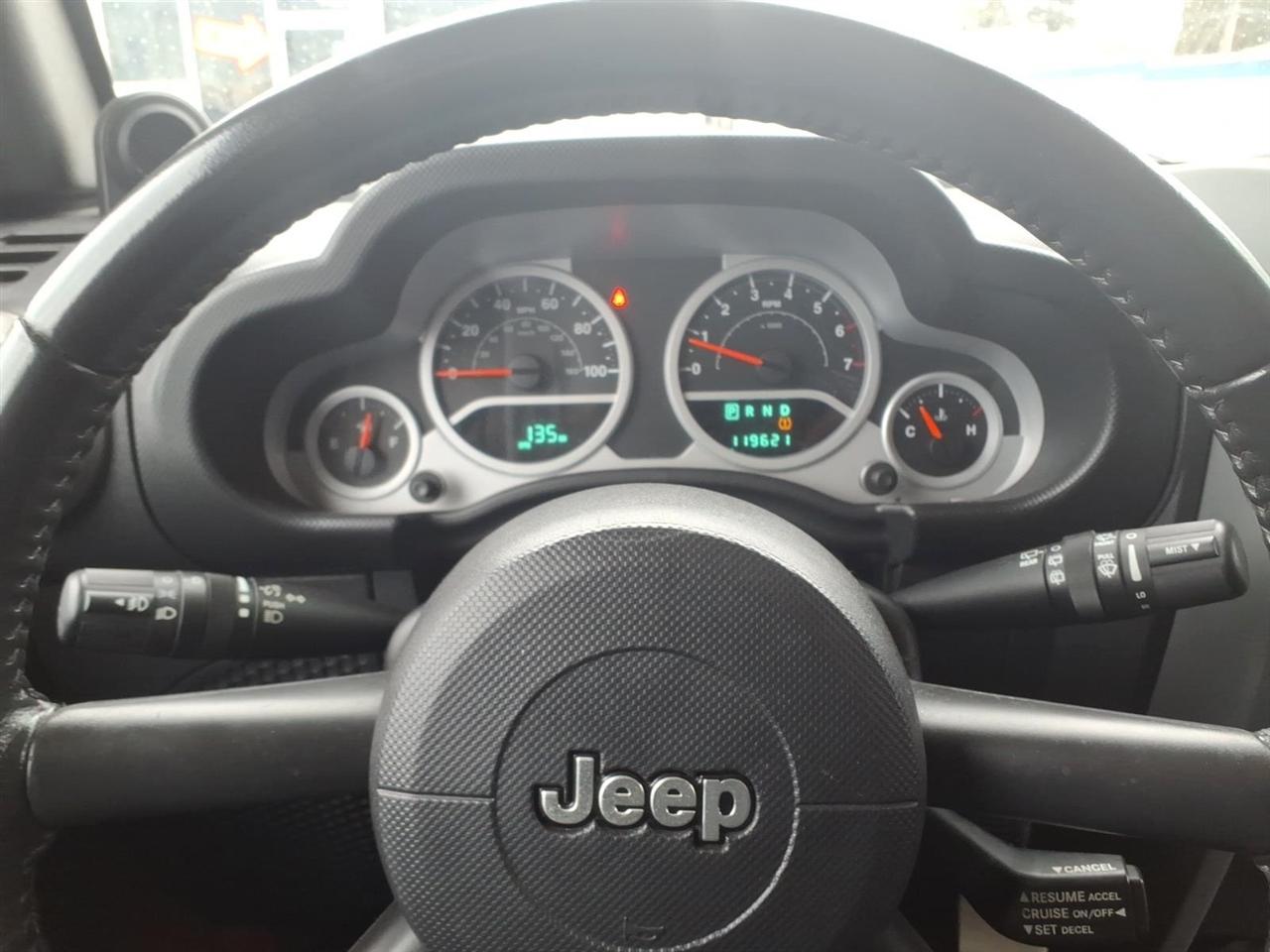 Jeep Wrangler Unlimited 4WD 4dr Mountain 2010