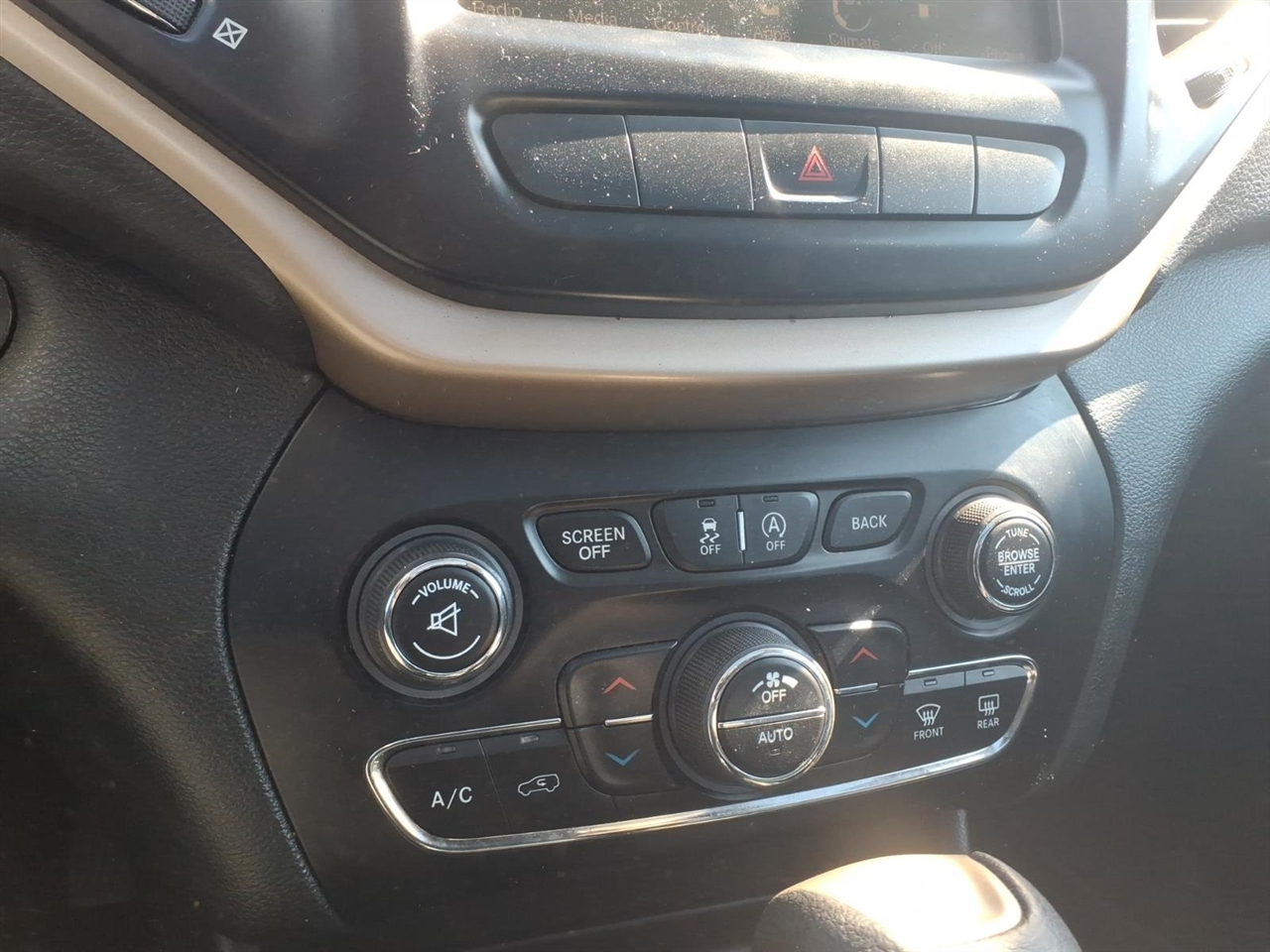 Jeep Cherokee FWD 4dr Limited 2015