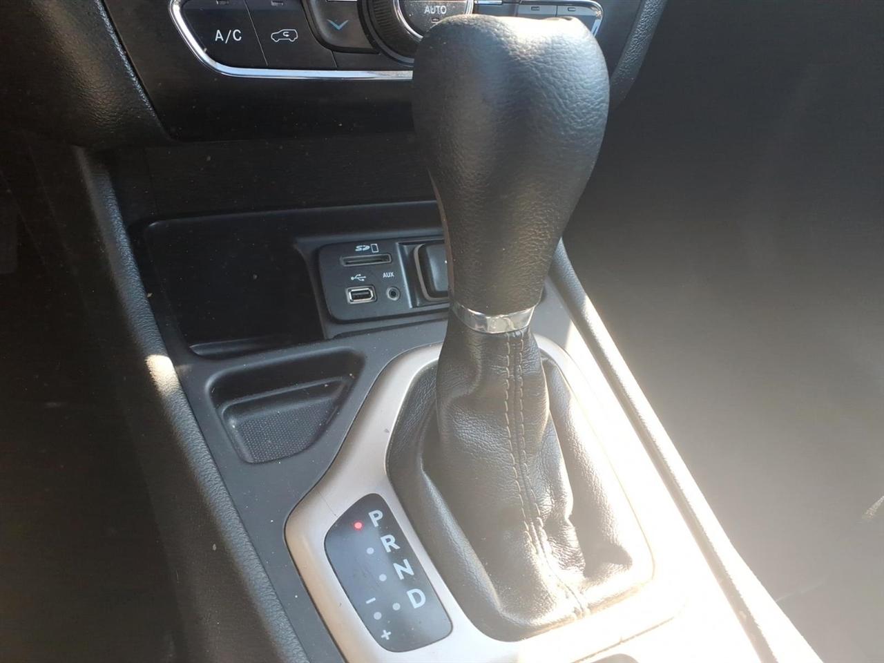 Jeep Cherokee FWD 4dr Limited 2015