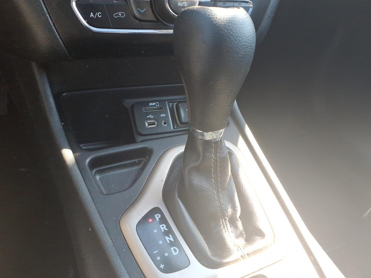 Jeep Cherokee FWD 4dr Limited 2015