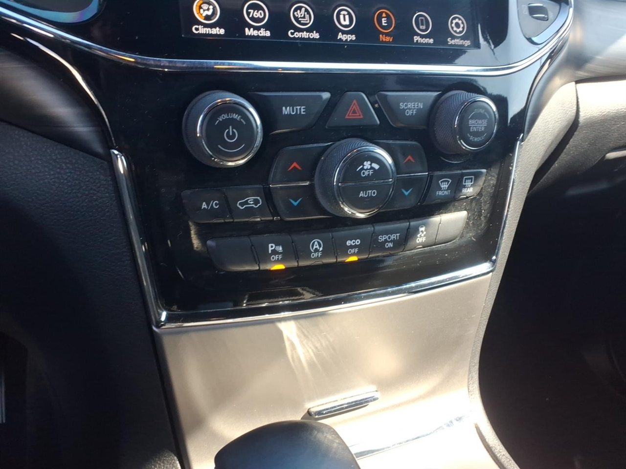 Jeep Grand Cherokee Laredo X 4x4 2021