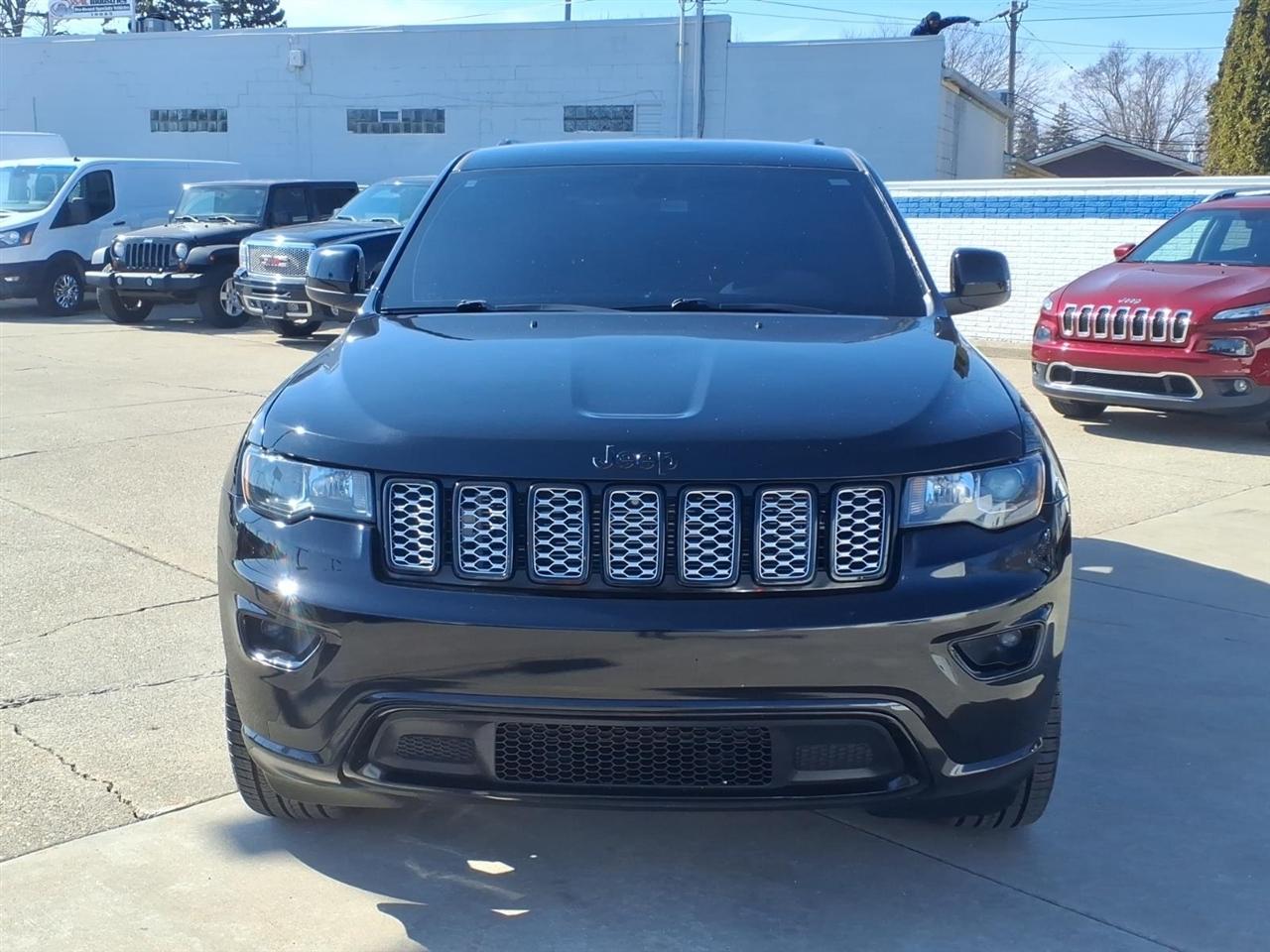 Jeep Grand Cherokee Laredo X 4x4 2021