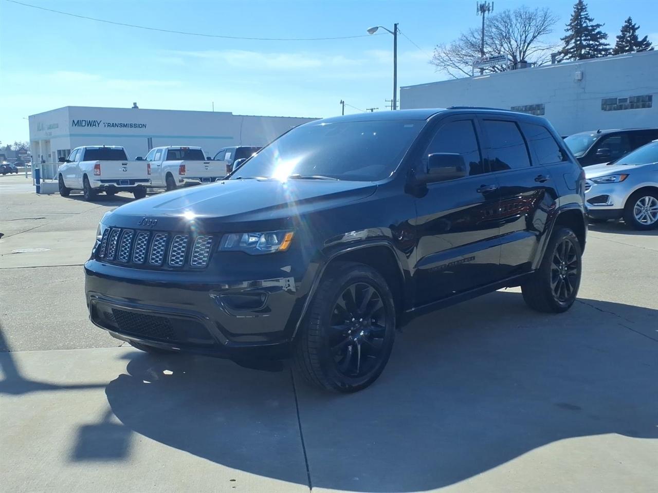 Jeep Grand Cherokee Laredo X 4x4 2021