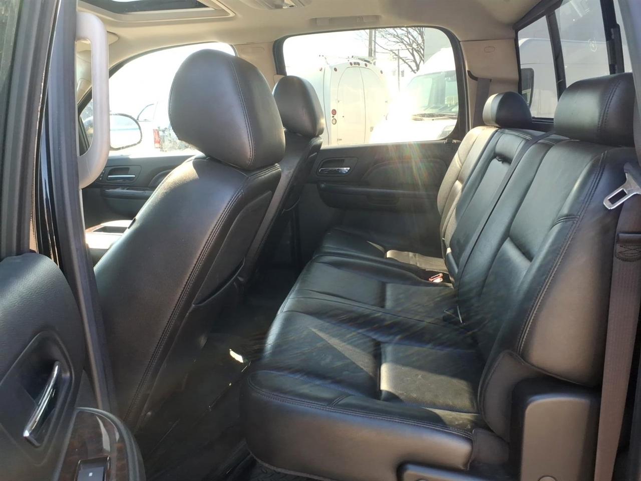 GMC Sierra 1500 AWD Crew Cab 143.5" Denali 2011