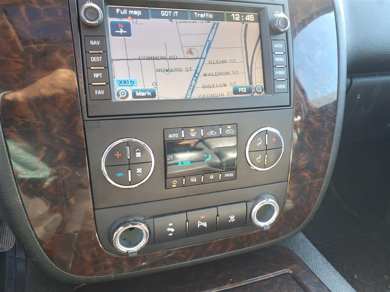 GMC Sierra 1500 AWD Crew Cab 143.5" Denali 2011