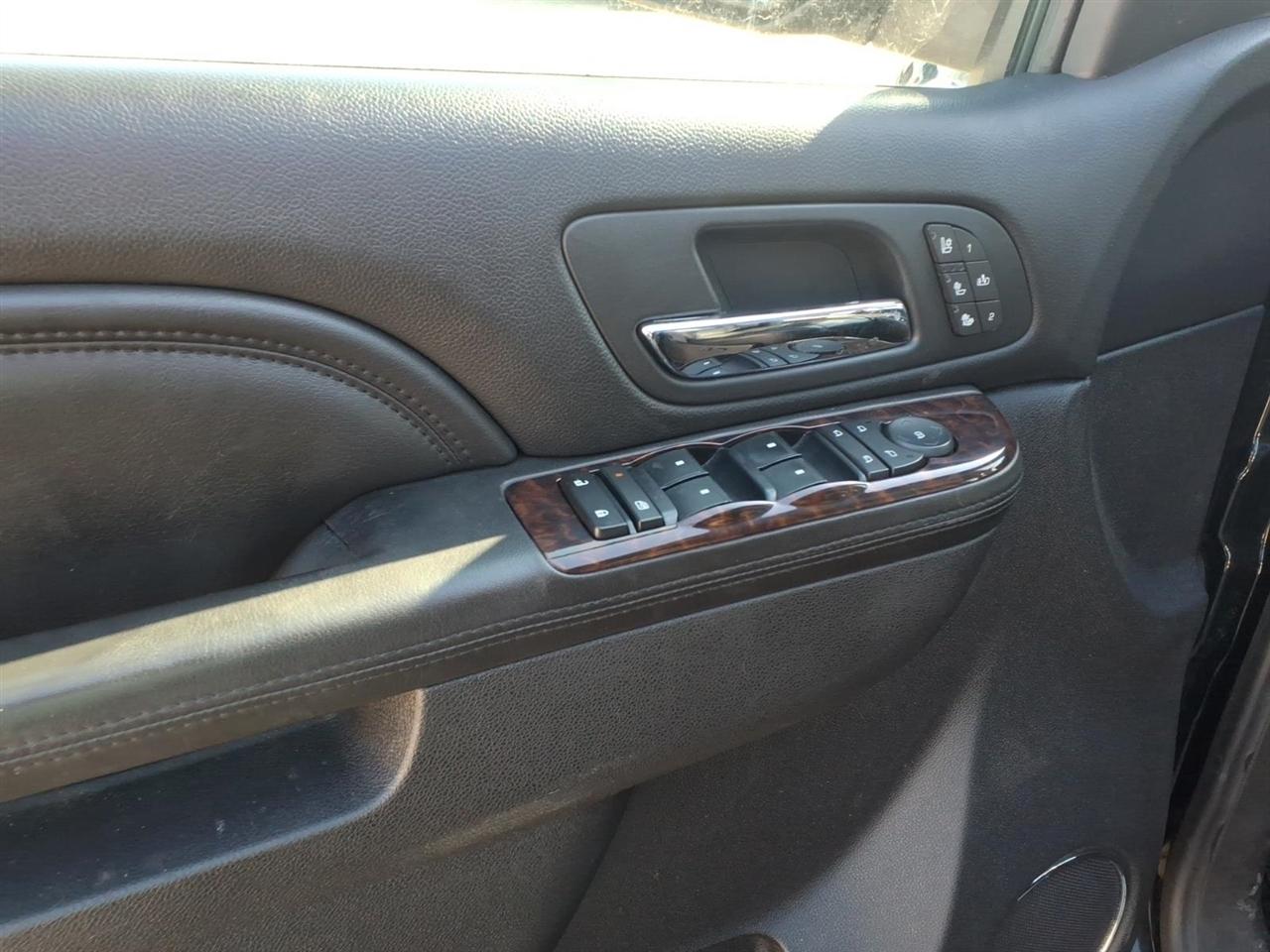 GMC Sierra 1500 AWD Crew Cab 143.5" Denali 2011