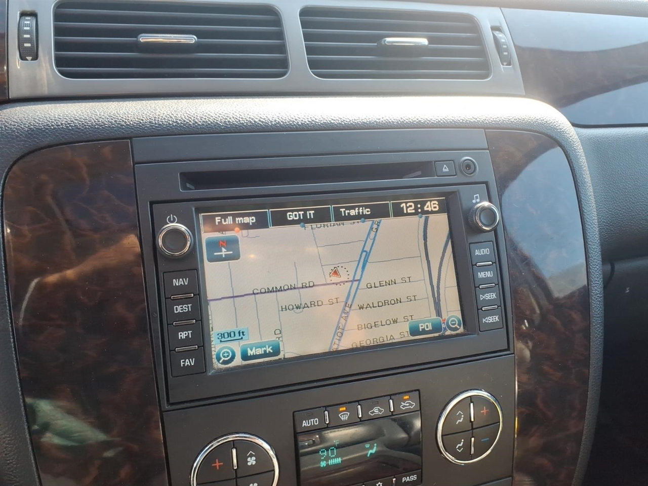 GMC Sierra 1500 AWD Crew Cab 143.5" Denali 2011